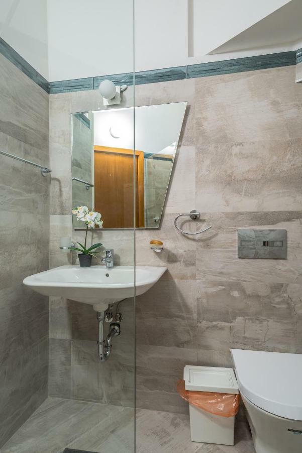 5Th Avenue Sofia Two Bedroom, Two Bathroom, Positano Street Suite By Flat Mаnager Экстерьер фото